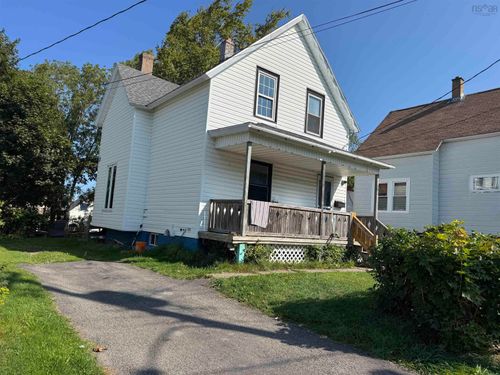 593 Upper Prince St, Sydney, NS, B1P5M3 | Card Image