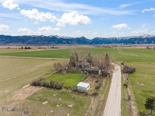5321 E Gallatin Rd, Belgrade, MT, 59714-8527 | Card Image