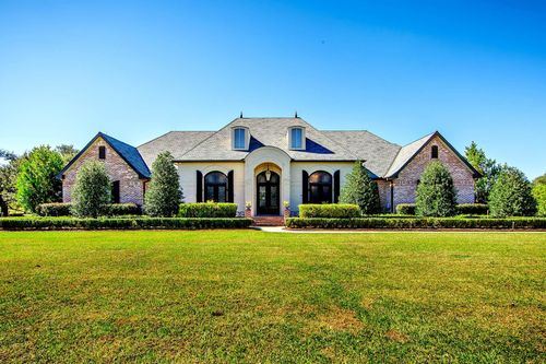 5270 W Main St, Houma, LA, 70360-1226 | Card Image