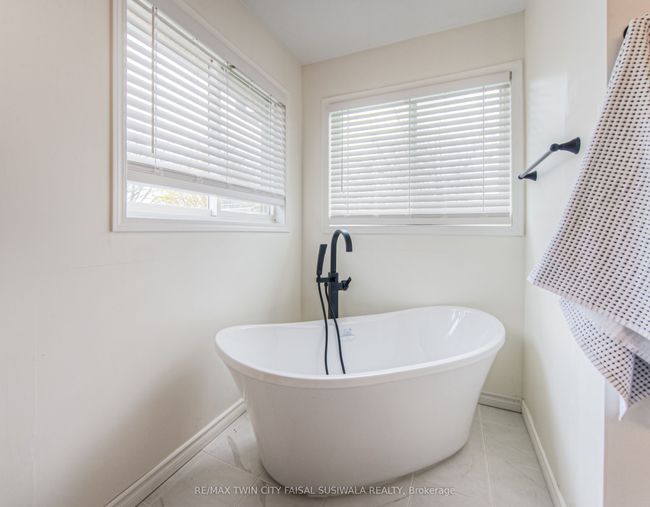 347 Granite Hill Rd, House other with 4 bedrooms, 3 bathrooms and 2 parking in Cambridge ON | Image 26