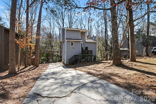 2312 Brook Canyon Dr, Charlotte, NC, 28212-7246 | Card Image
