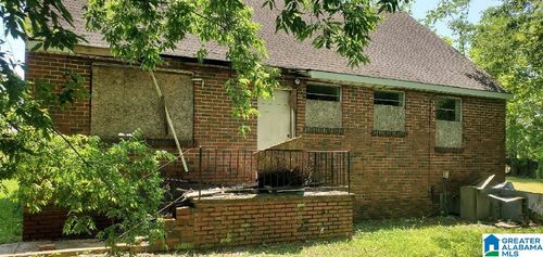 2730 6th Ave N, Bessemer, AL, 35020-4135 | Card Image