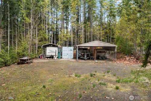 61 N Dow Ct, Hoodsport, WA, 98548-9672 | Card Image
