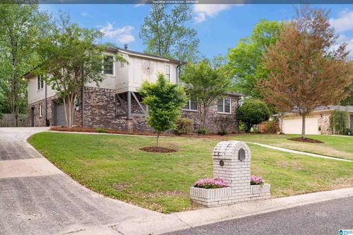 324 Albemarle Dr, HOOVER, AL, 35226-1503 | Card Image