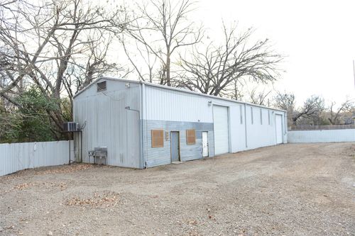 100-808 W Coffin St, Denison, TX, 75020-7523 | Card Image