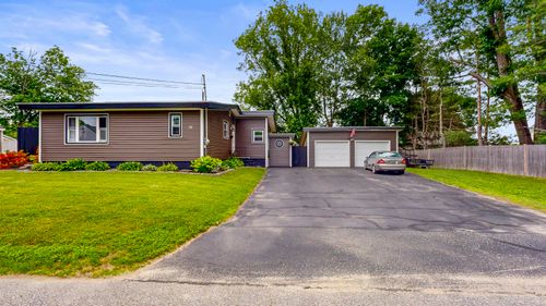 26 Columbia St, Lewiston, ME, 04240-4802 | Card Image