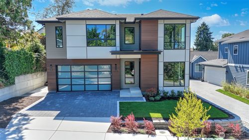 1015 N 35th St, Renton, WA, 98056-1955 | Card Image