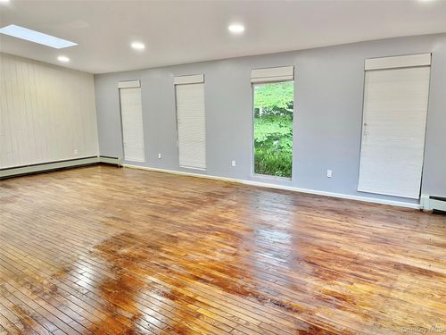 258 Steamboat Rd, Great Neck, NY, 11024-1634 | Card Image