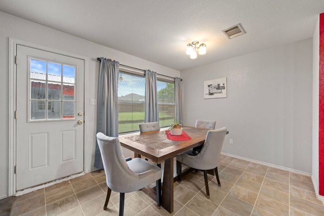 1207 Rolling Ridge Dr, House other with 3 bedrooms, 2 bathrooms and 4 parking in Round Rock TX | Image 6