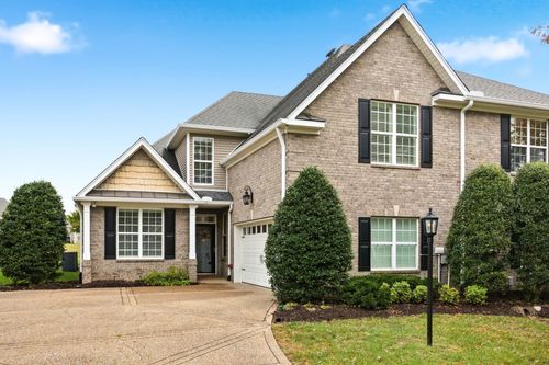 1221 Chickadee Cir, Hermitage, TN, 37076-5614 | Card Image