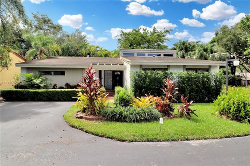 9220 Sw 78th Ct, Miami, FL, 33156-7513 | Card Image