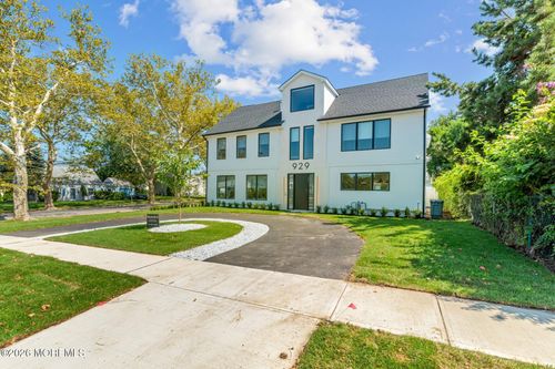929 Van Court Ave, Long Branch, NJ, 07740-4654 | Card Image