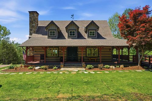 723 N Highland Rd, Mill Spring, NC, 28756-6842 | Card Image