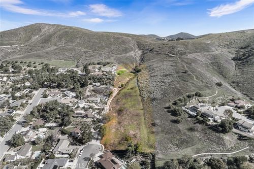 1 Bascom Court, Thousand Oaks, CA, 91362 | Card Image