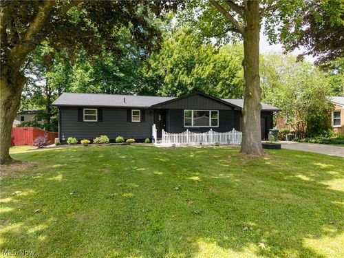 478 Bicksler Dr, Wadsworth, OH, 44281-1216 | Card Image