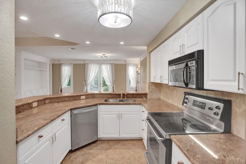 115-1900 Oceanwalk Ln, Pompano Beach, FL, 33062-7600 | Card Image