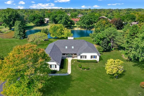 5 University Cir, Hawthorn Woods, IL, 60047-9186 | Card Image