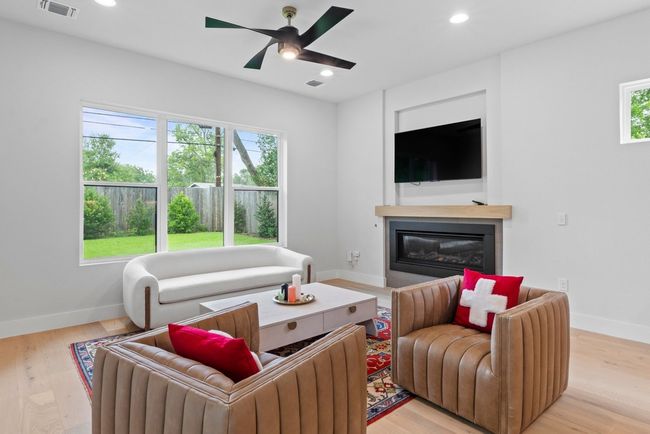 1708 Morrow St, House other with 4 bedrooms, 3 bathrooms and null parking in Austin TX | Image 6