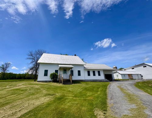 6195 State Route 22, Plattsburgh, NY, 12901-6226 | Card Image