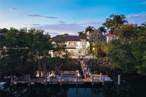 277 Veleros Ct, Coral Gables, FL, 33143-6528 | Card Image