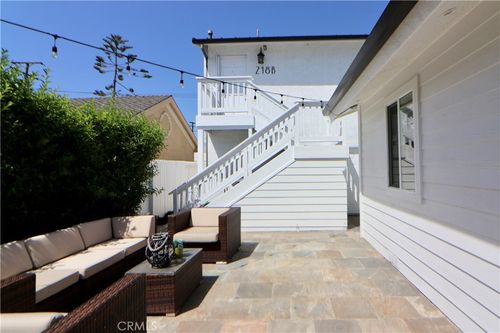 apt-b-218 Ogle St, Costa Mesa, CA, 92627-3889 | Card Image