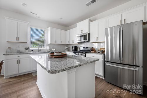 699 Kitfox Dr Nw, Concord, NC, 28027-8998 | Card Image