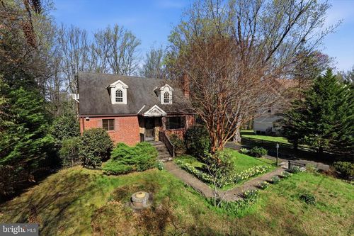 4728 Groves Ln, FAIRFAX, VA, 22030-4411 | Card Image