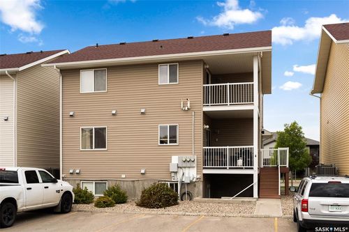 4-5004 James Hill Rd, Regina, SK, S4W0E8 | Card Image
