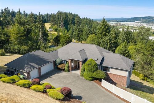 4804 131st Avenue Ct E, Edgewood, WA, 98372-9231 | Card Image