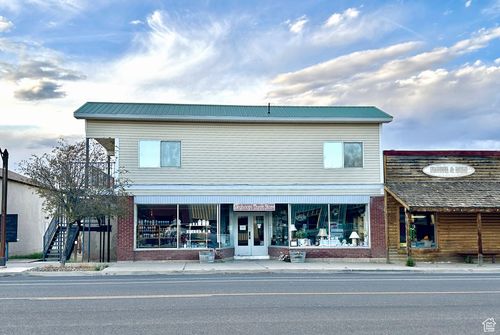 40 W Main St, Escalante, UT, 84726-7701 | Card Image