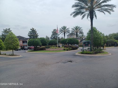 2406-10075 Gate Pkwy N, Jacksonville, FL, 32246-4418 | Card Image