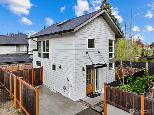 b-10055 8th Ave Nw, Seattle, WA, 98177-5101 | Card Image