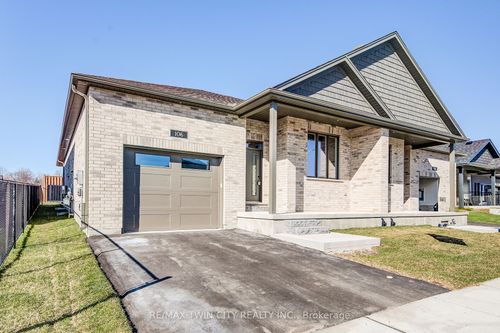 106 S Parkwood Blvd, Elmira, ON, N3B0E6 | Card Image