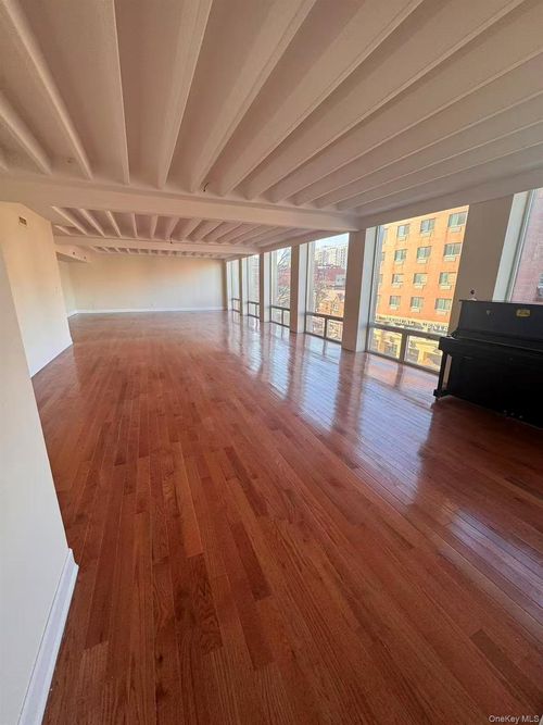 ste-3a-13332 41st Rd, Flushing, NY, 11355-3775 | Card Image