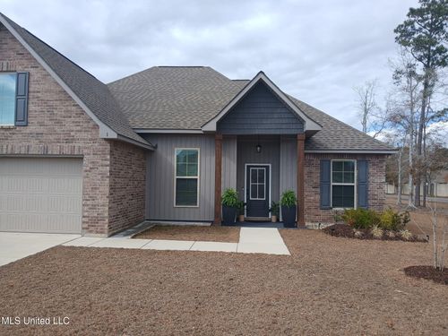 1 Bear Point Way, Long Beach, MS, 39560-4662 | Card Image