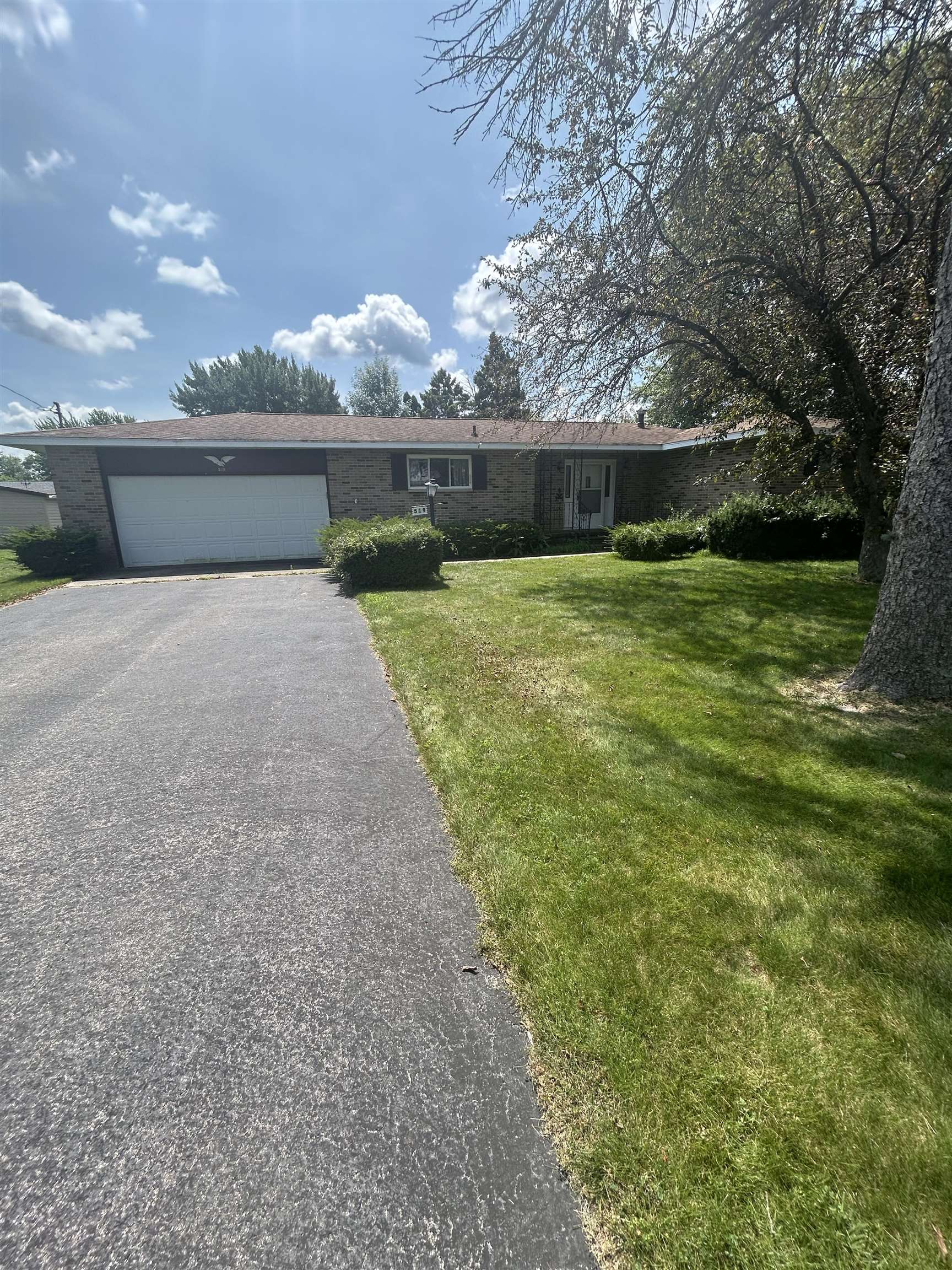Edwin St, Linwood, MI 48634