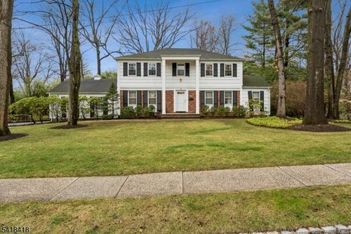 77 Hansell Rd, New Providence, NJ, 07974-1626 | Card Image