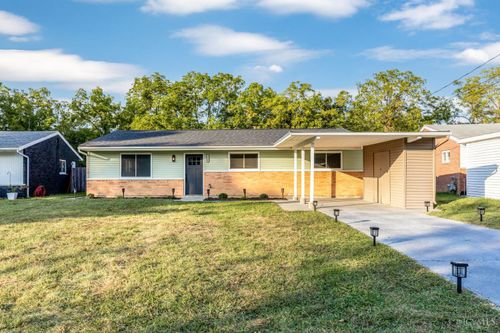954 Hollytree Dr, Cincinnati, OH, 45231-4748 | Card Image