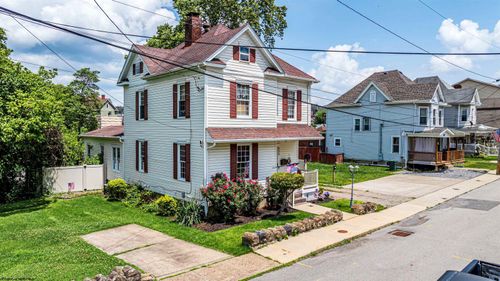 632 Dale Ave, Clarksburg, WV, 26301-2830 | Card Image
