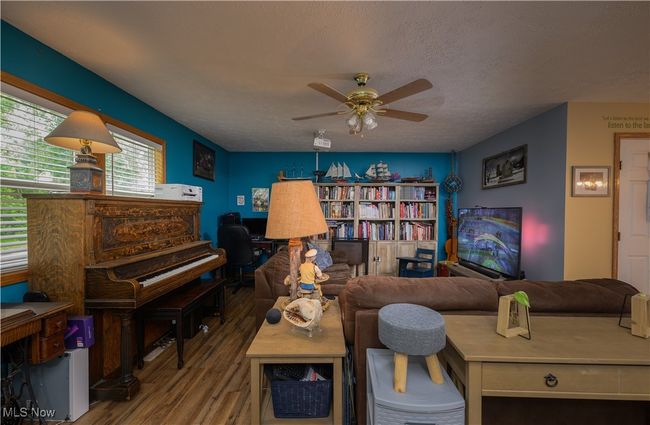 323 Mc Cook Avenue, House other with 3 bedrooms, 2 bathrooms and null parking in Dennison OH | Image 9