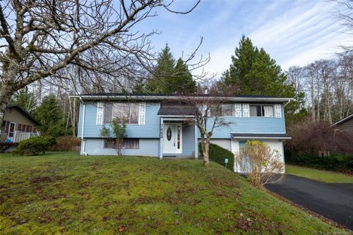 7445 Thunderbird Way, Port Hardy, BC, V0N2P0 | Card Image