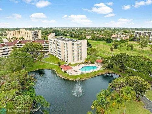 apt-433-7051 Environ Blvd, Lauderhill, FL, 33319-4210 | Card Image