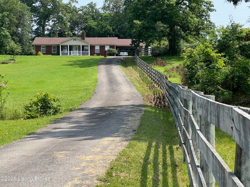 7160 New Shepherdsville Rd, Coxs Creek, KY, 40013-7507 | Card Image