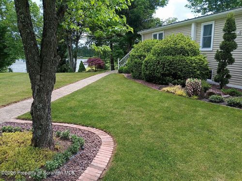 583 Lakeview Dr, Springville, PA, 18844-7831 | Card Image
