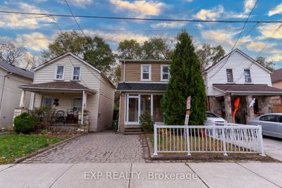 49 Hillary Ave, House other with 3 bedrooms, 3 bathrooms and 2 parking in Toronto ON | Image 1