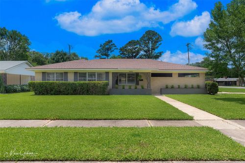 2002 Captain Shreve Drive, Shreveport, LA, 71105 | Card Image