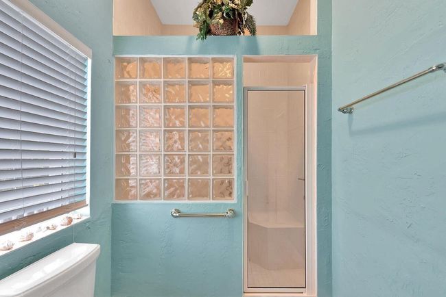 Guest House Bathroom 2 | Image 43