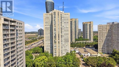 304-3650 Kaneff Cres, Mississauga, ON, L5A4A1 | Card Image