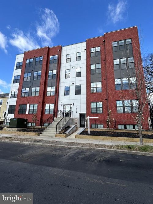 202-1812 H Pl Ne, WASHINGTON, DC, 20002-9165 | Card Image