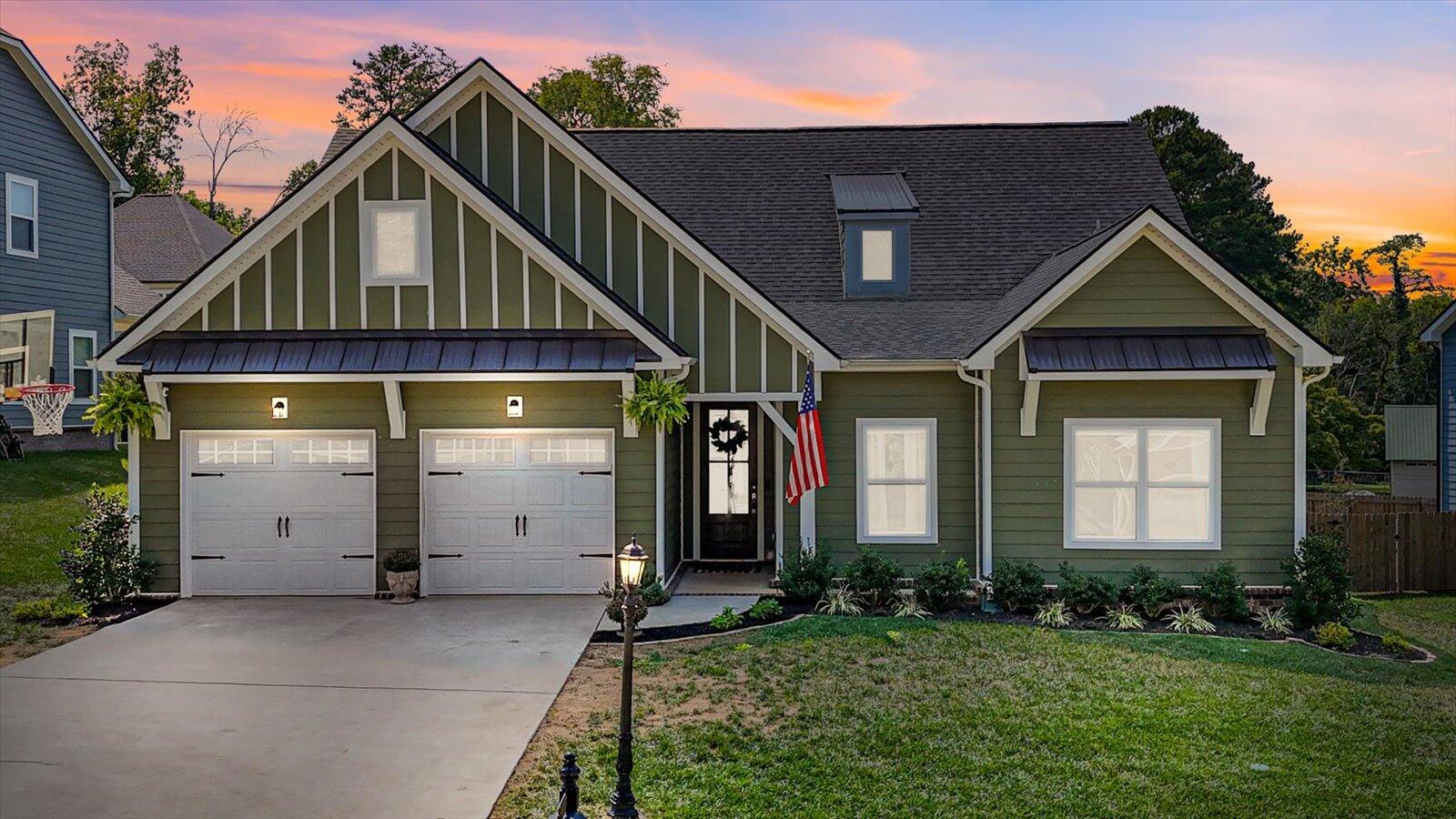 Satjanon Dr, Ooltewah, TN 37363